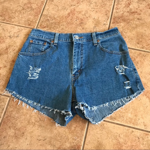 Levi's Pants - Levi’s 550 (10M) jean shorts distressed vintage